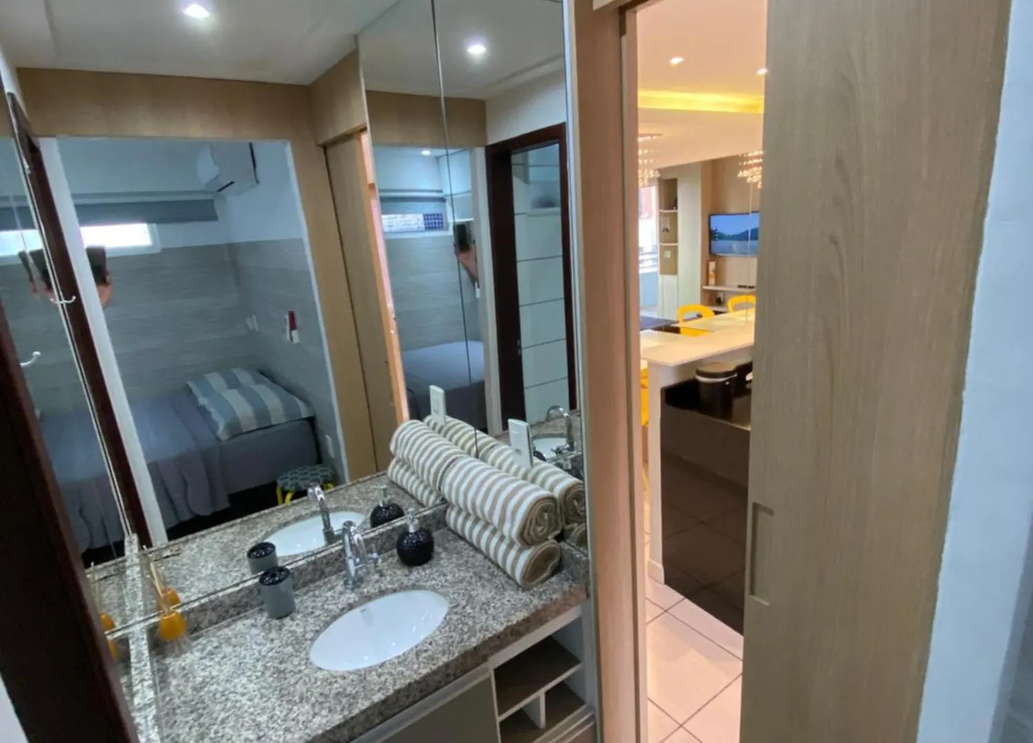 Apartamento 17º Andar Beira Mar Com 2 Quartos Fortaleza  0*, Fortaleza (Ceara)