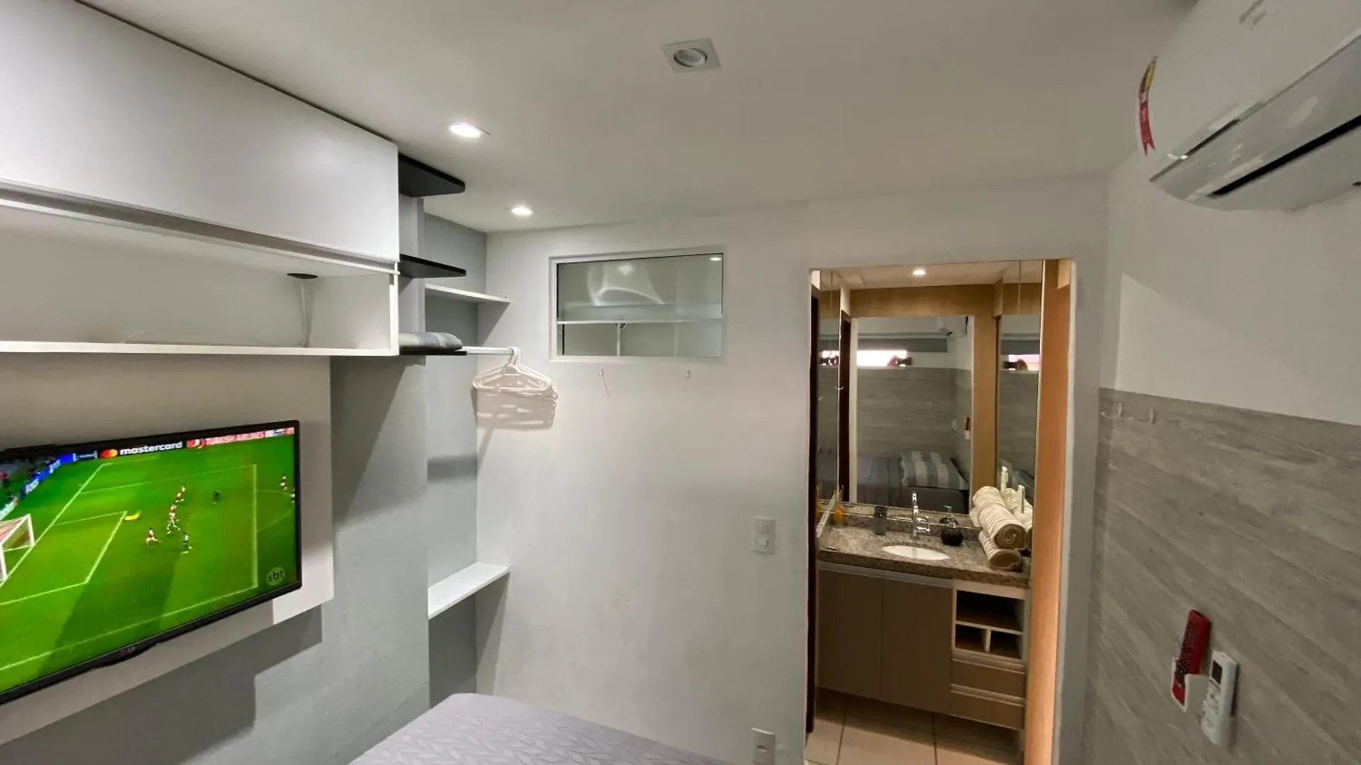 Apartamento 17º Andar Beira Mar Com 2 Quartos Fortaleza  Fortaleza (Ceara)